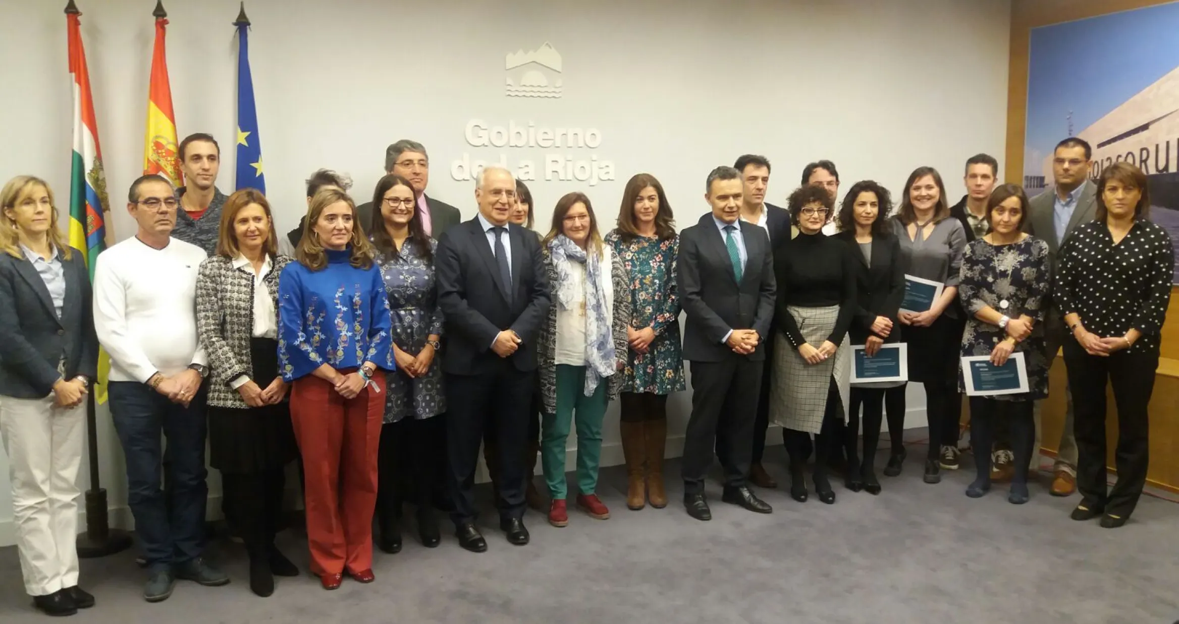 serunion gobierno rioja inserción laboral mujeres violencia machista grupo